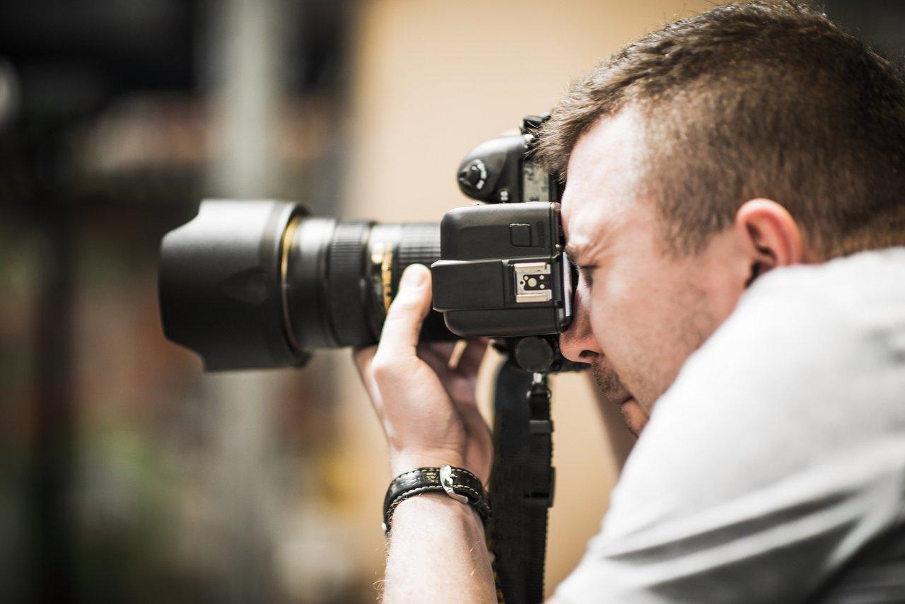 Le photographe capture l'instant pendant Festi Viesly. Trouvez les clichés officiels après l'événement.
